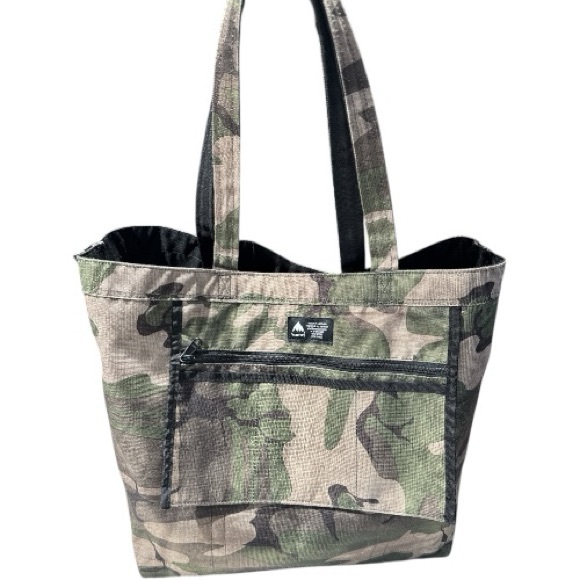 Burton Green and Brown Camouflage Bag Dual Straps Large Interior - Picture 3 of 14